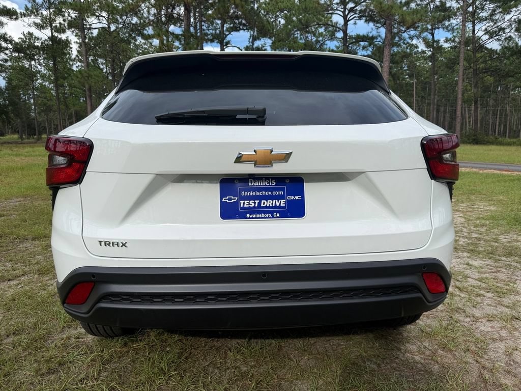 New 2026 Chevrolet Trax LS SUV