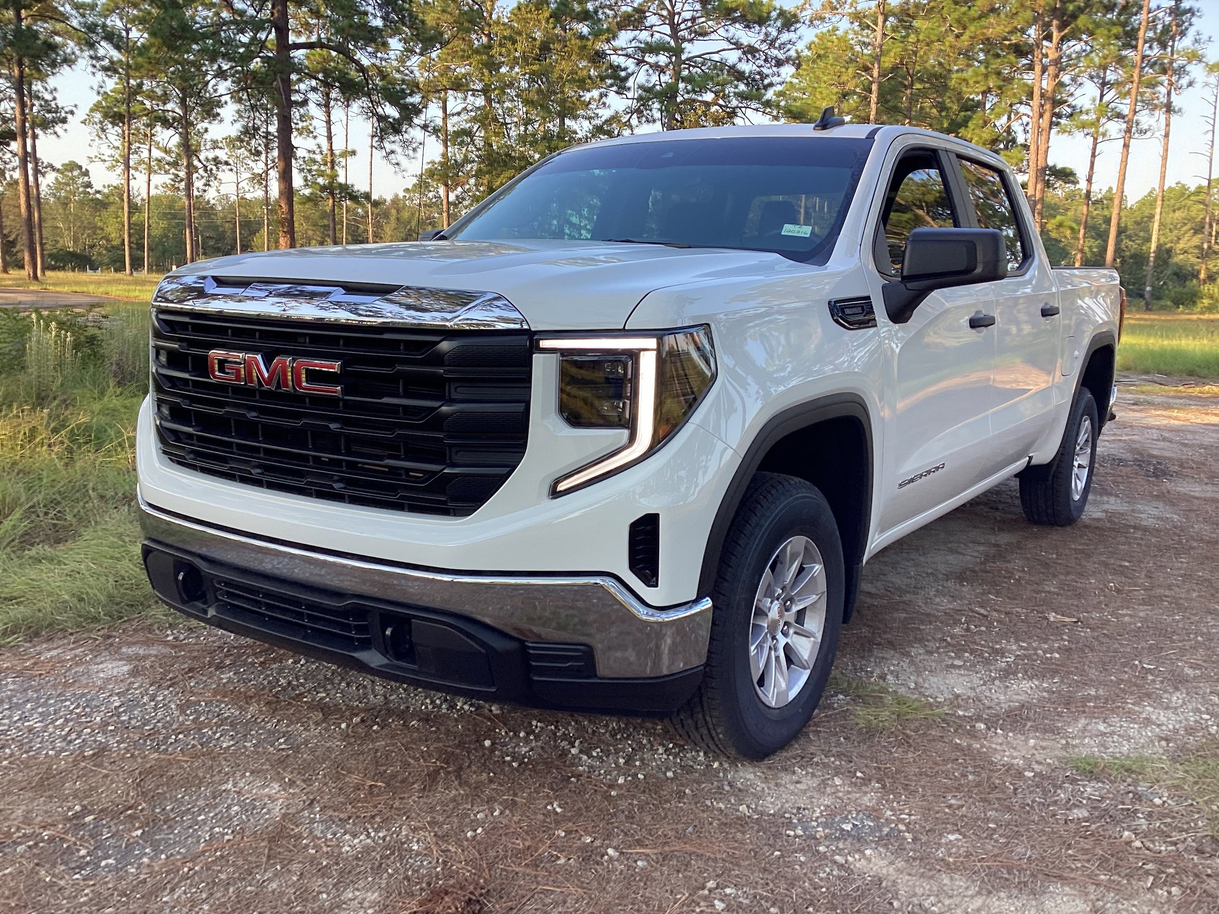 2026 GMC Sierra 1500 Pro's photo