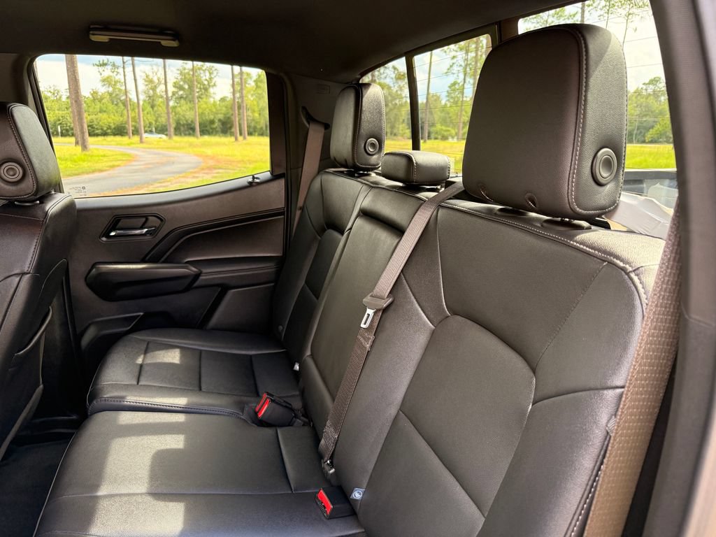 2025 Chevrolet Colorado LT - Photo 27