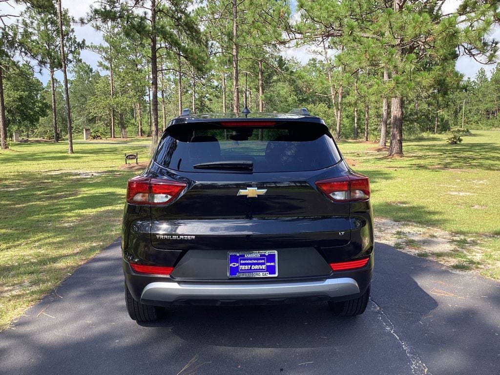 Used 2025 Chevrolet Trailblazer LT SUV