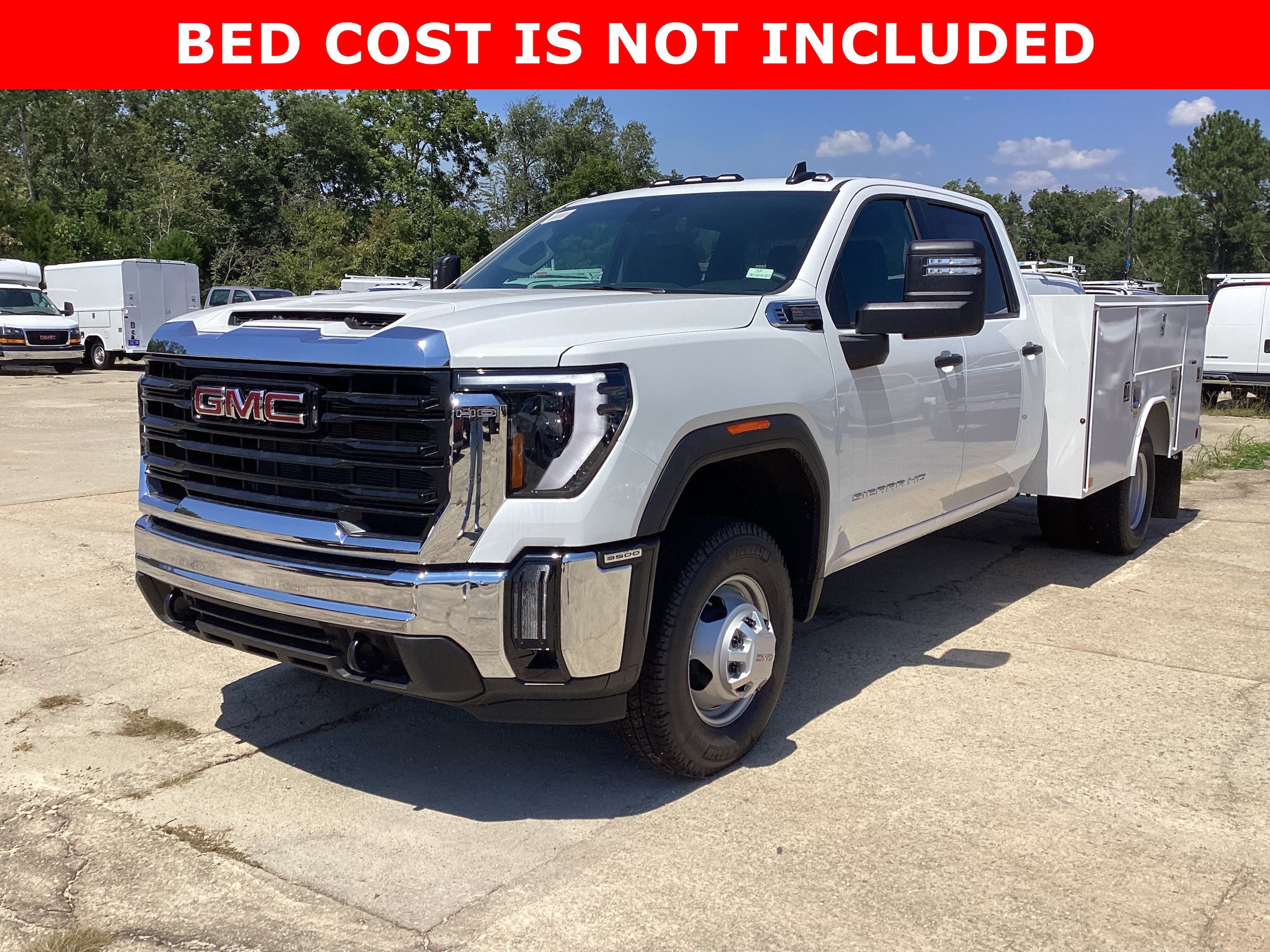 2025 GMC Sierra 3500 Chassis Cab Pro's photo