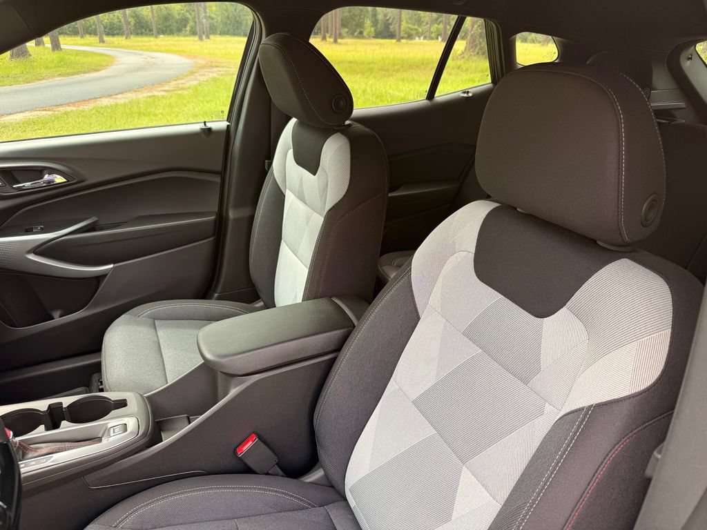 2026 Chevrolet Trax RS - Photo 12