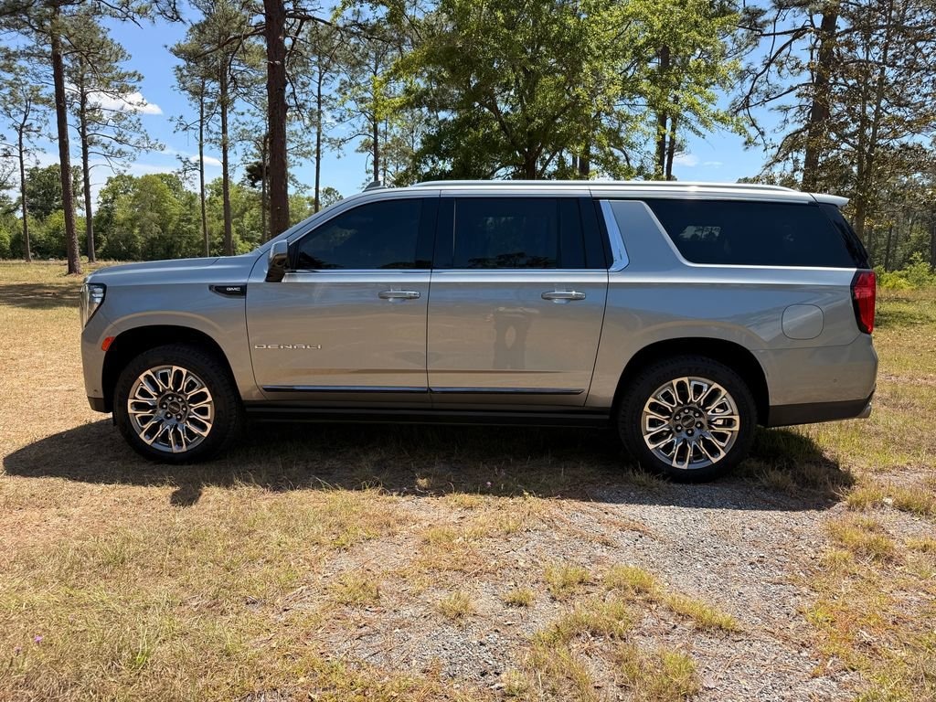 Used 2024 GMC Yukon XL Denali Ultimate SUV