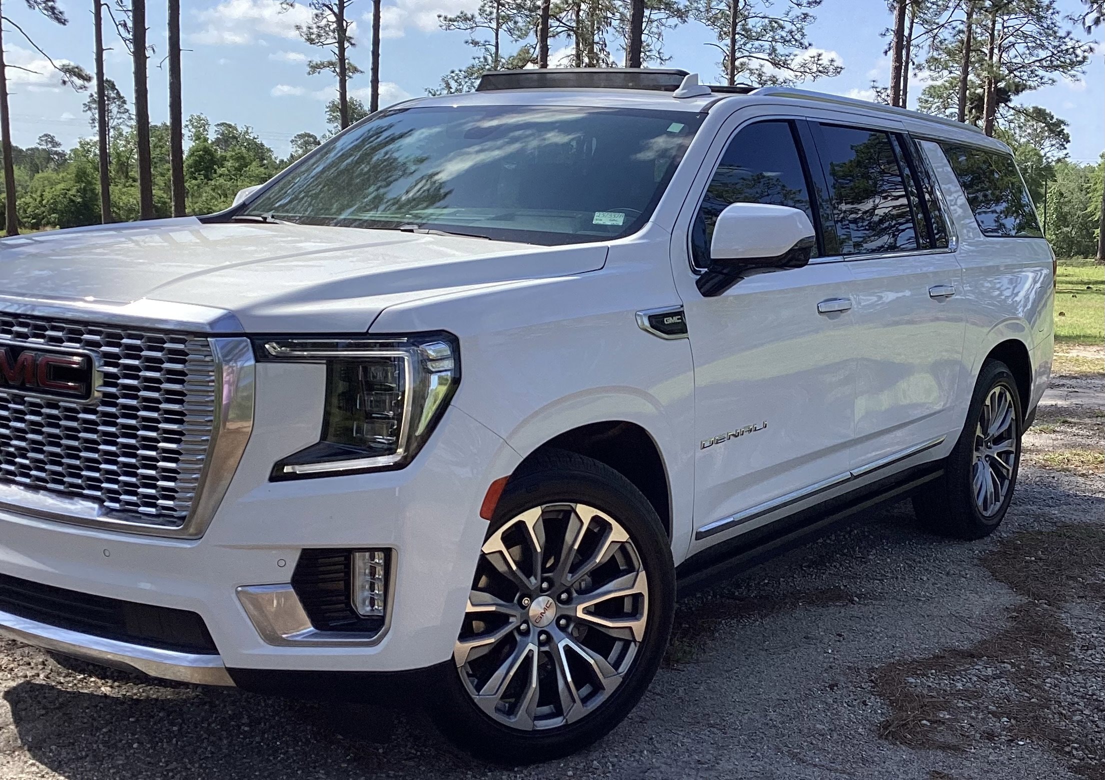 Used 2021 GMC Yukon XL Denali with VIN 1GKS1JKL9MR261121 for sale in Swainsboro, GA