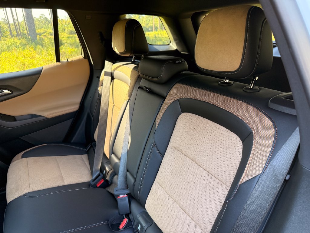 2027 Chevrolet Equinox ACTIV - Photo 28