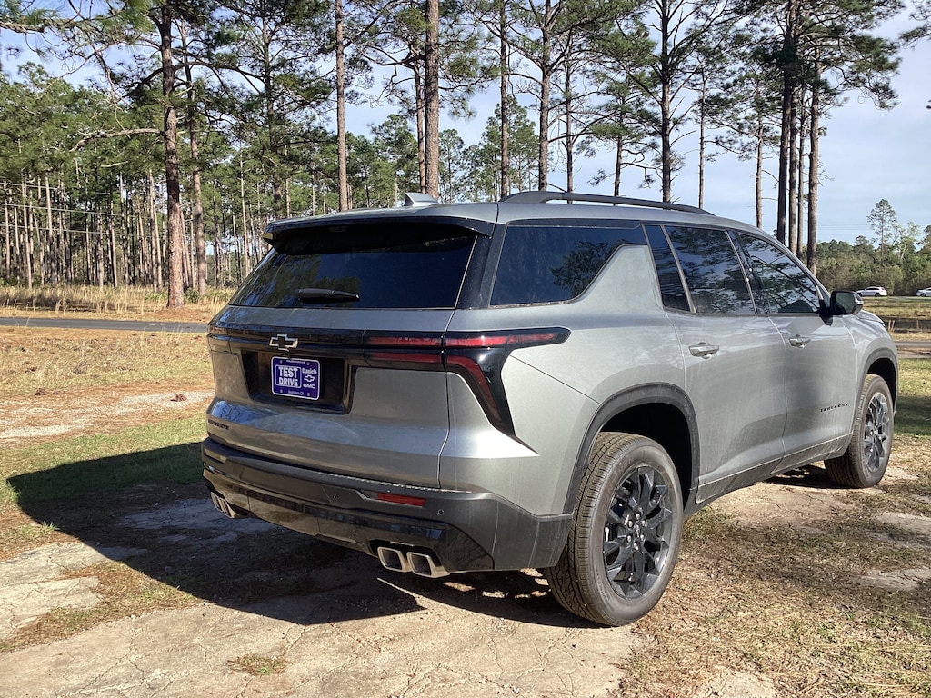 New 2026 Chevrolet Traverse LT SUV