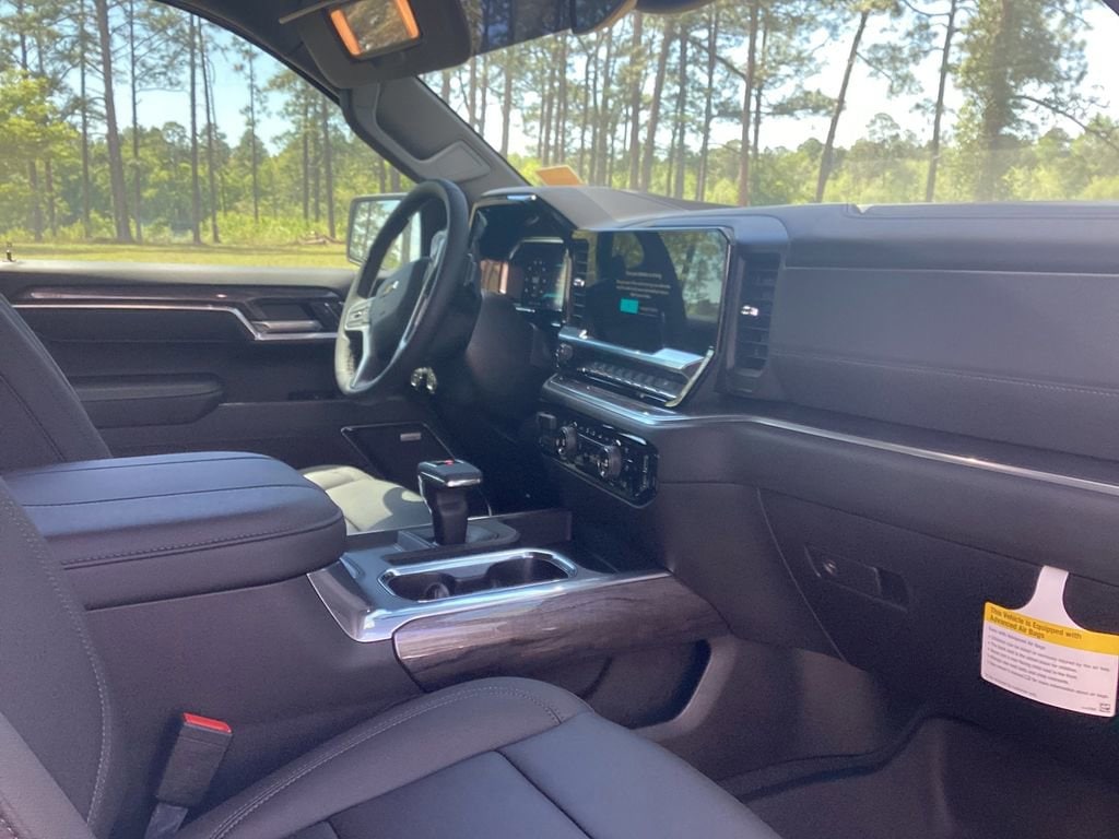 2026 Chevrolet Silverado 1500 LTZ - Photo 20