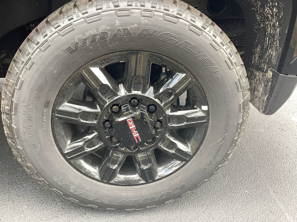 2026 GMC Sierra 2500HD AT4 - Photo 14