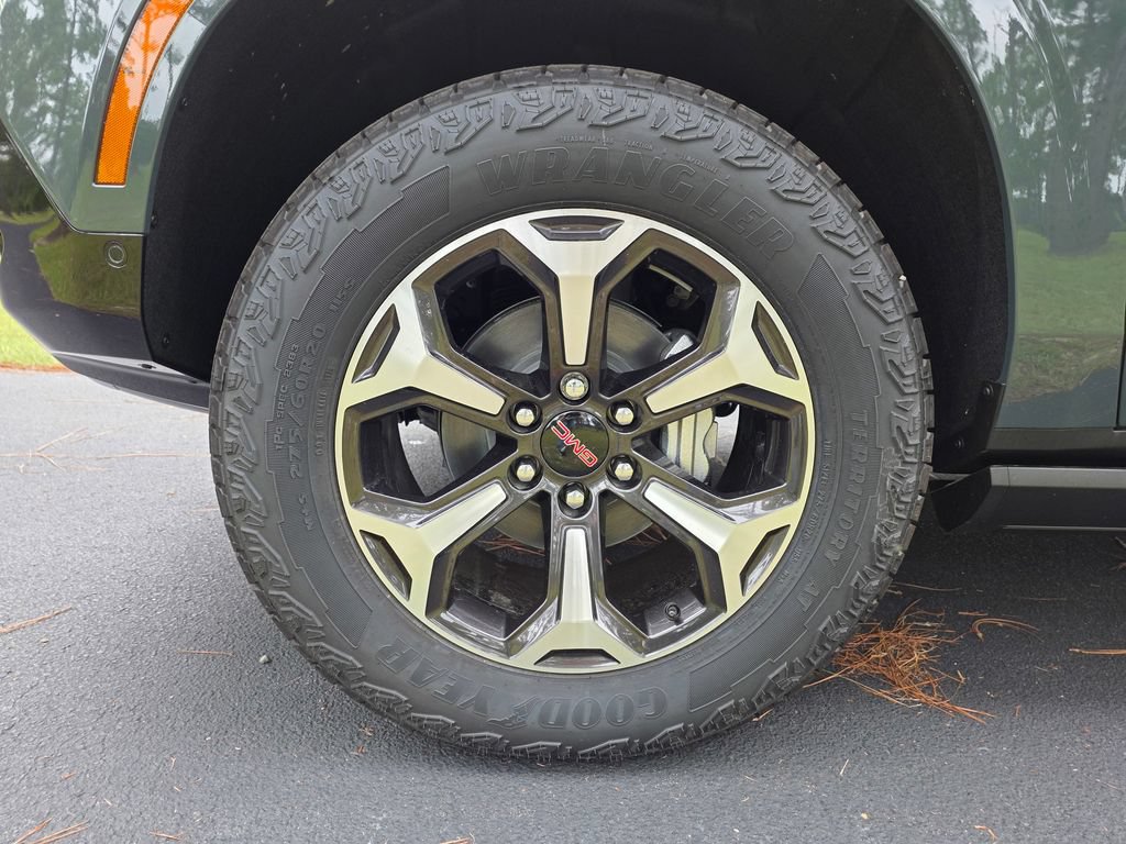2026 GMC Yukon XL AT4 Ultimate - Photo 10