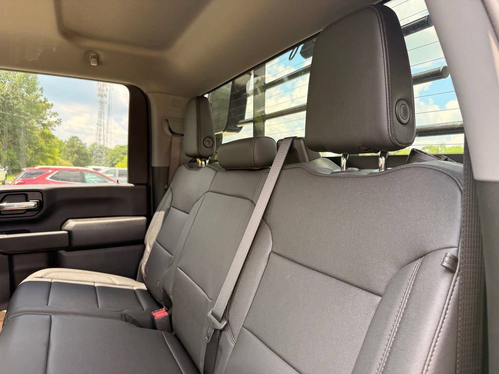 2025 GMC Sierra 3500 Chassis Cab Pro - Photo 27