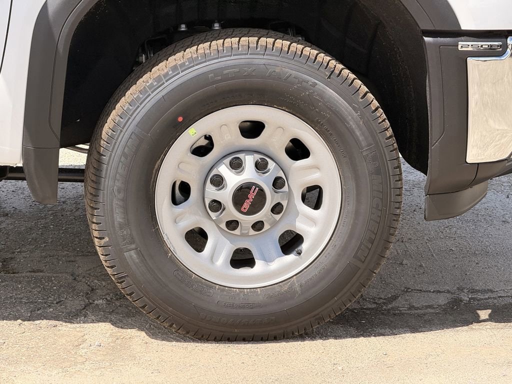 2026 GMC Sierra 2500HD Pro - Photo 11