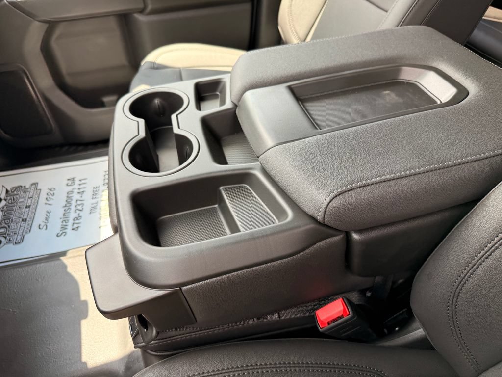 2025 GMC Sierra 3500 Chassis Cab Pro - Photo 22