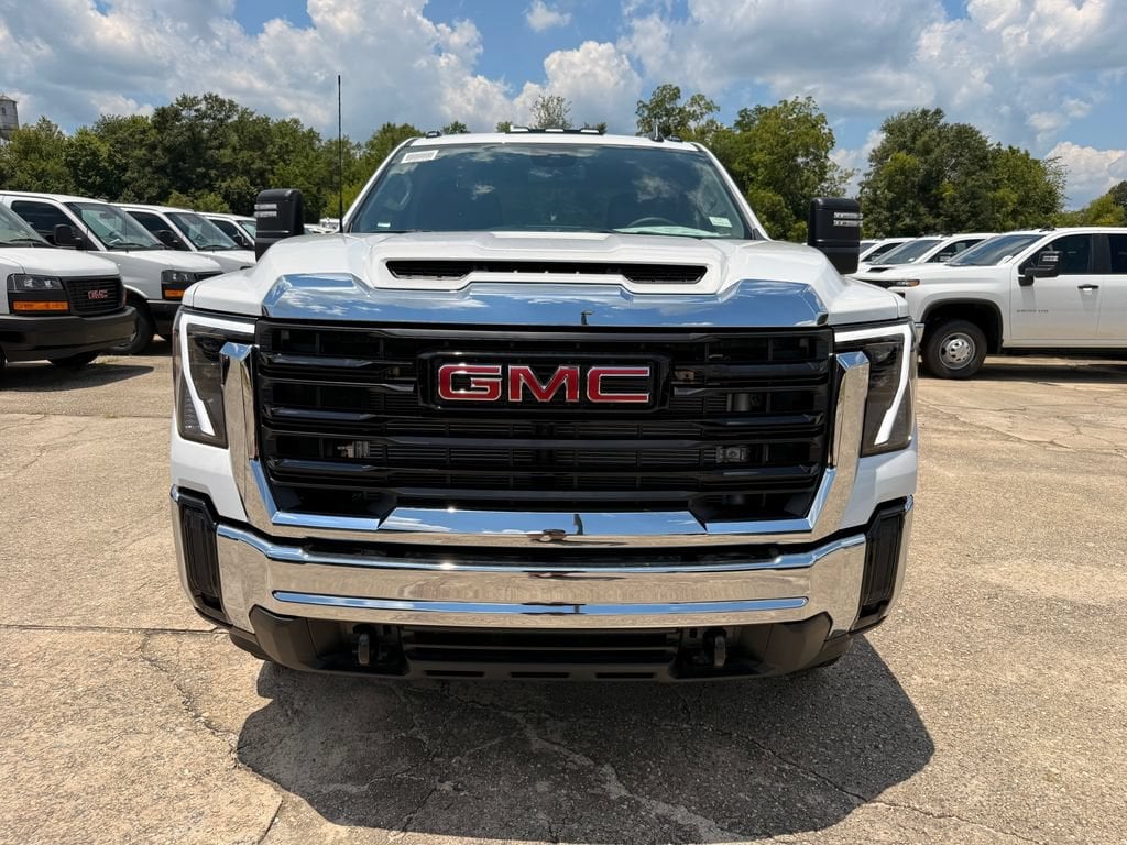 2026 GMC Sierra 3500 Chassis Cab Pro - Photo 8