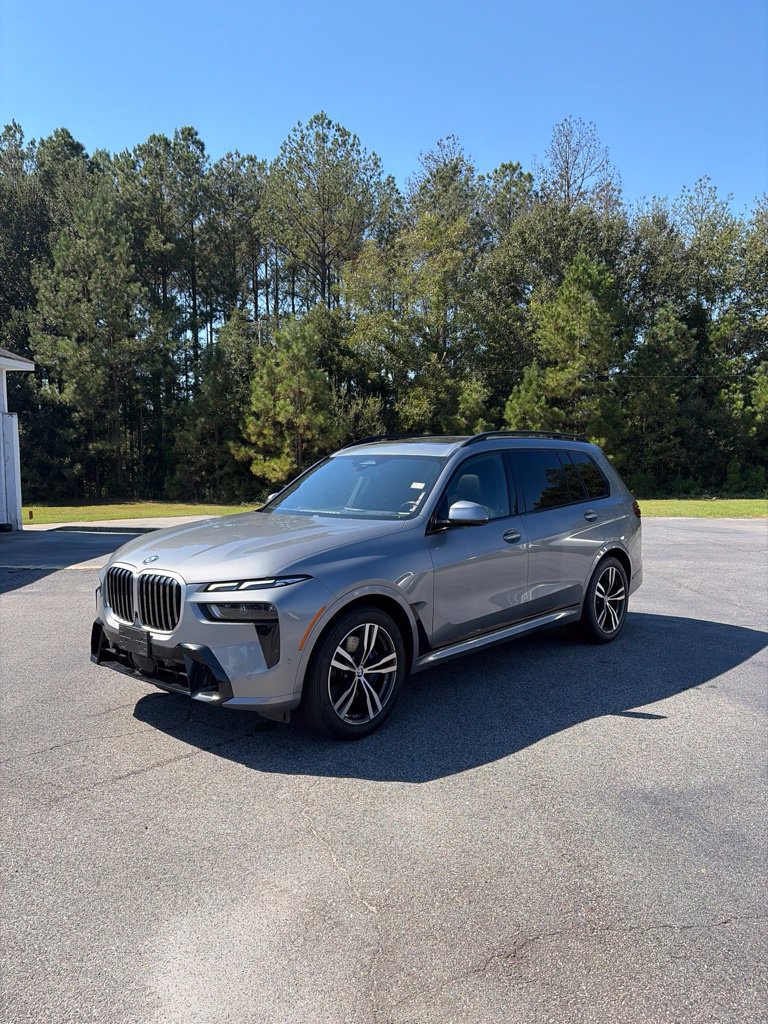 2023 BMW X7