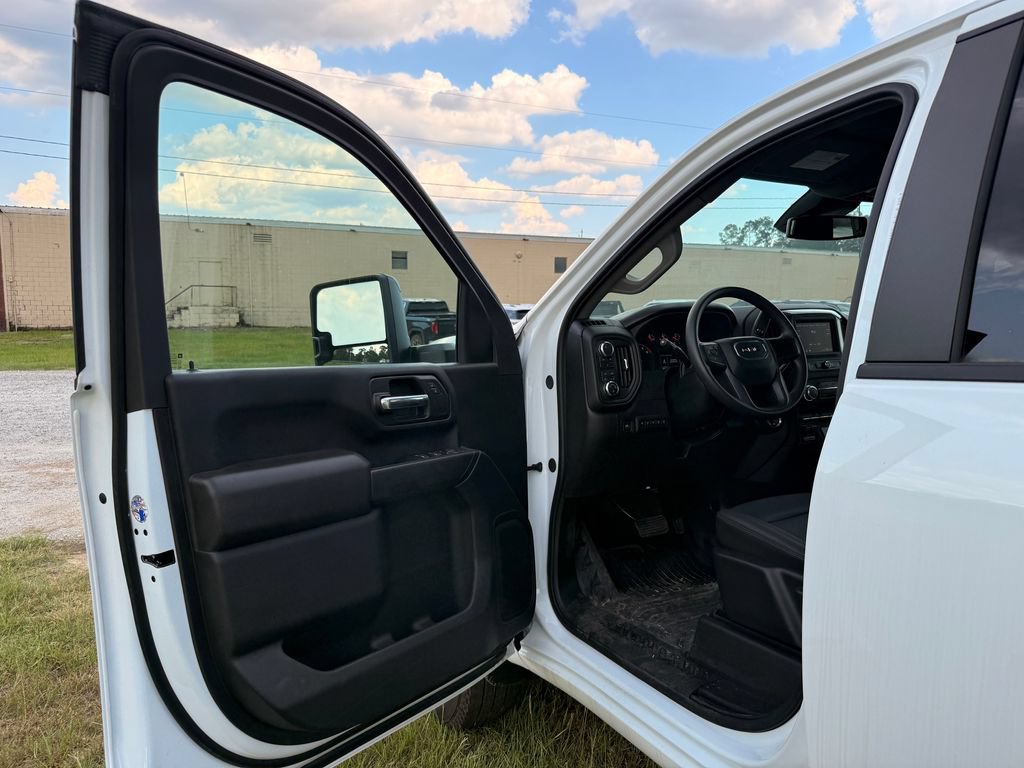 2025 GMC Sierra 3500 Chassis Cab Pro - Photo 12