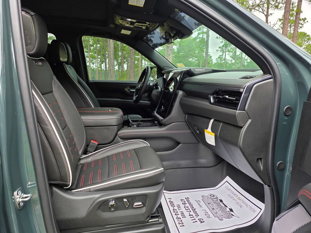 2026 GMC Yukon XL AT4 Ultimate - Photo 28