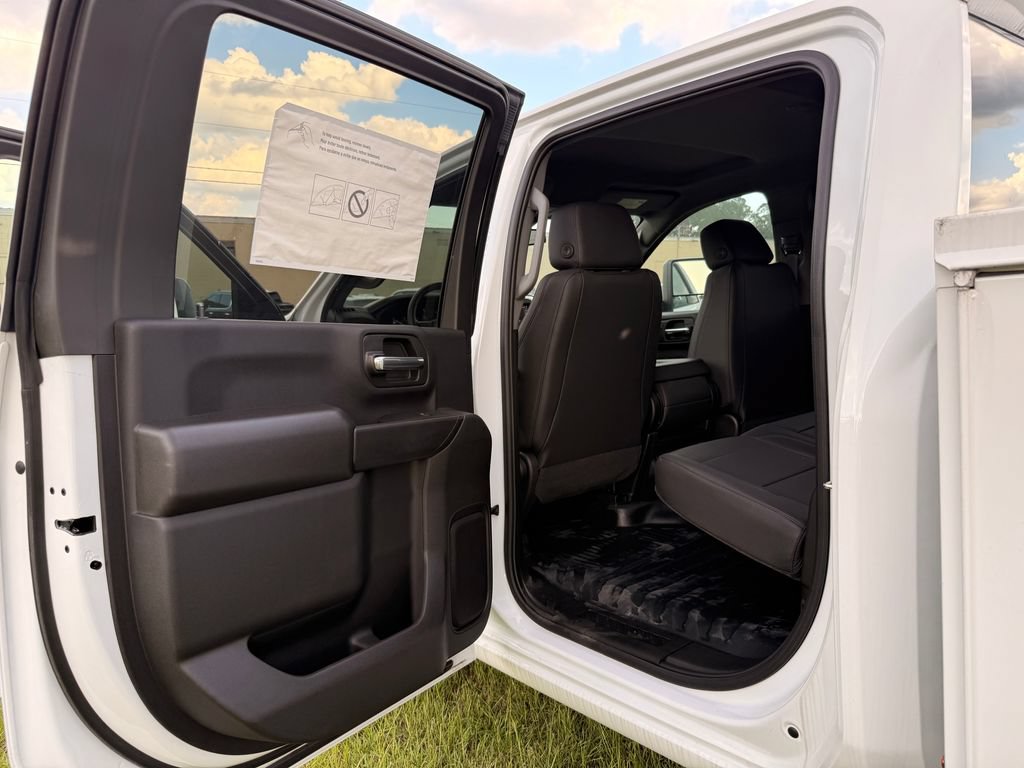 2025 GMC Sierra 3500 Chassis Cab Pro - Photo 24