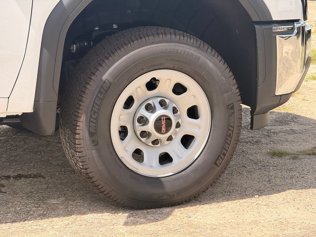 2026 GMC Sierra 2500HD Pro - Photo 10