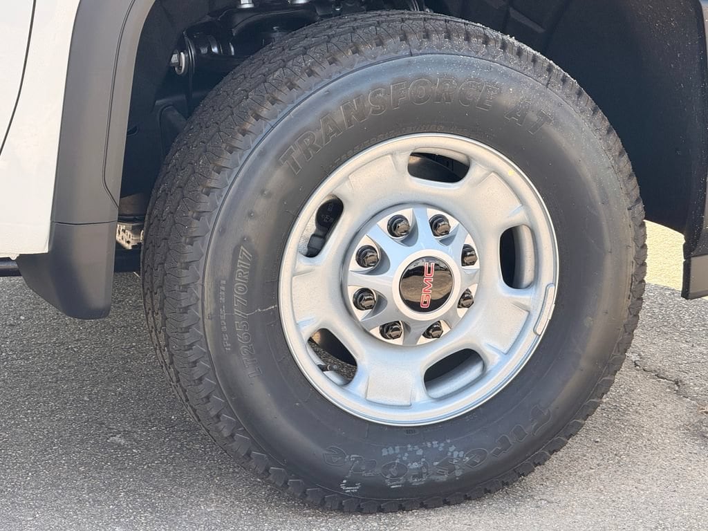 2026 GMC Sierra 2500HD Pro - Photo 10