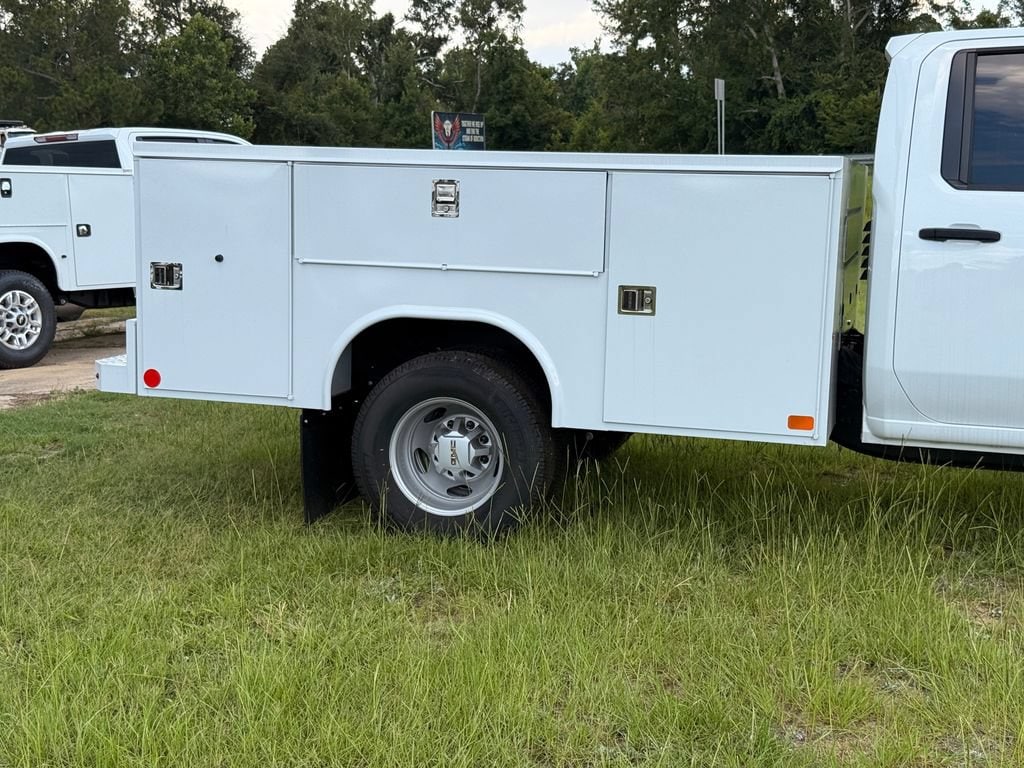 2025 GMC Sierra 3500 Chassis Cab Pro - Photo 7