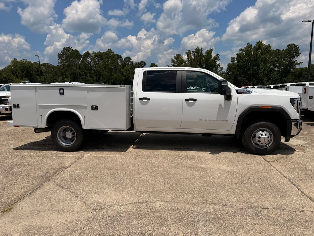 2026 GMC Sierra 3500 Chassis Cab Pro - Photo 6
