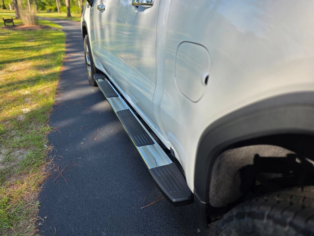 2026 GMC Sierra 1500 SLT - Photo 10