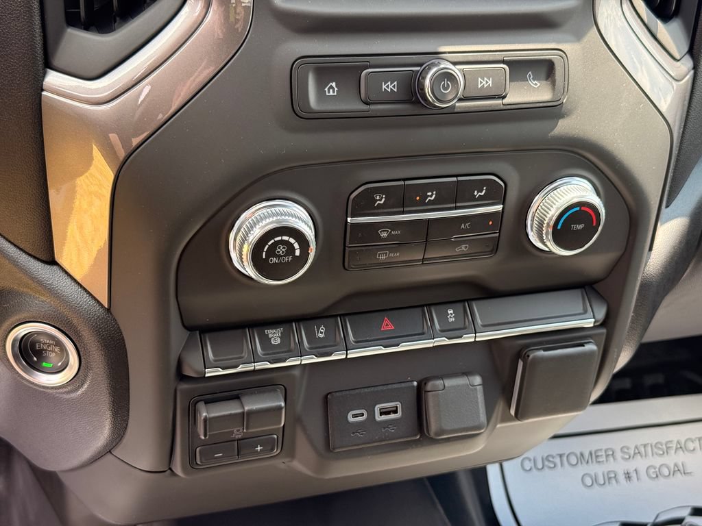 2025 GMC Sierra 3500 Chassis Cab Pro - Photo 21