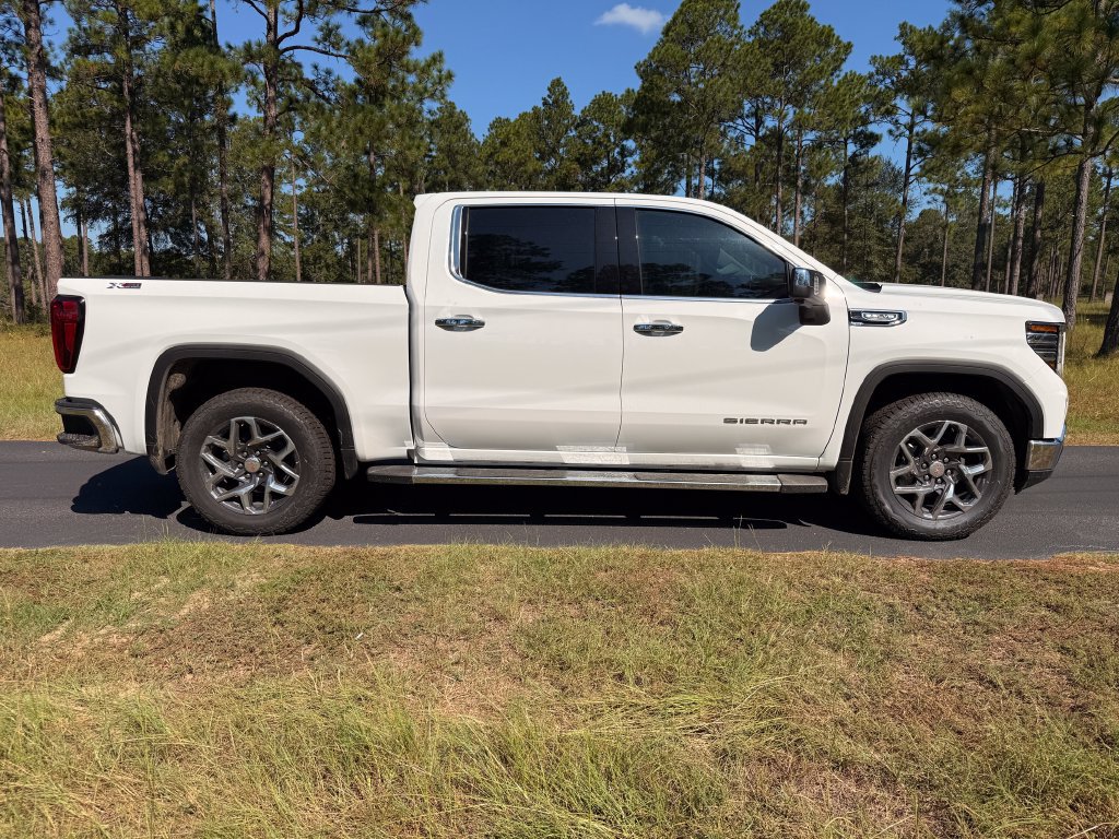 2026 GMC Sierra 1500 SLT - Photo 9