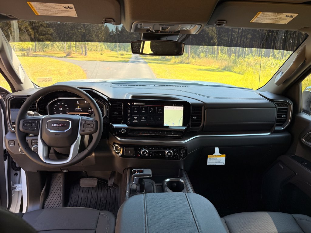 2026 GMC Sierra 1500 SLT - Photo 18