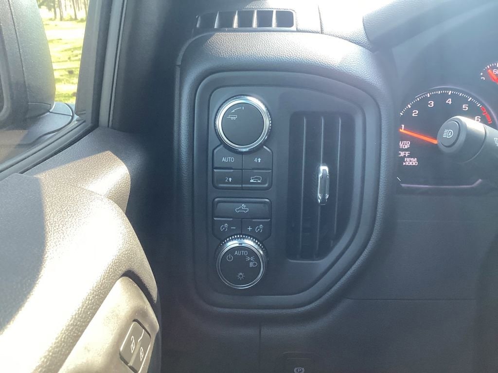 2025 GMC Sierra 1500 Pro - Photo 17