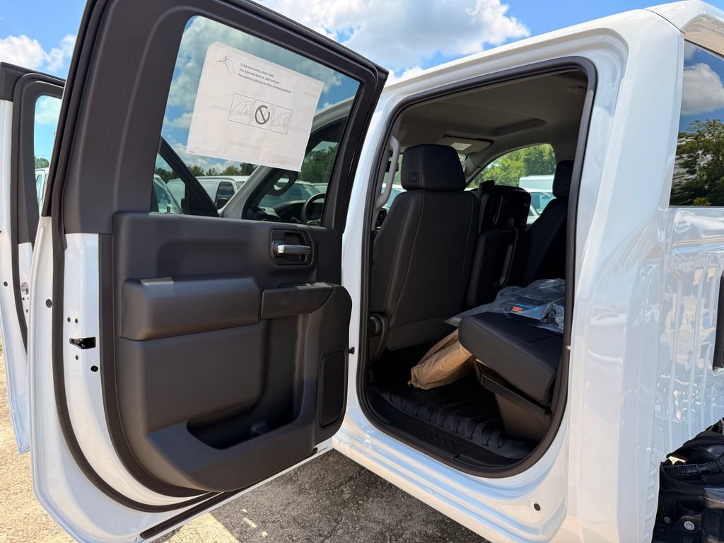 2026 GMC Sierra 3500 Chassis Cab Pro - Photo 21