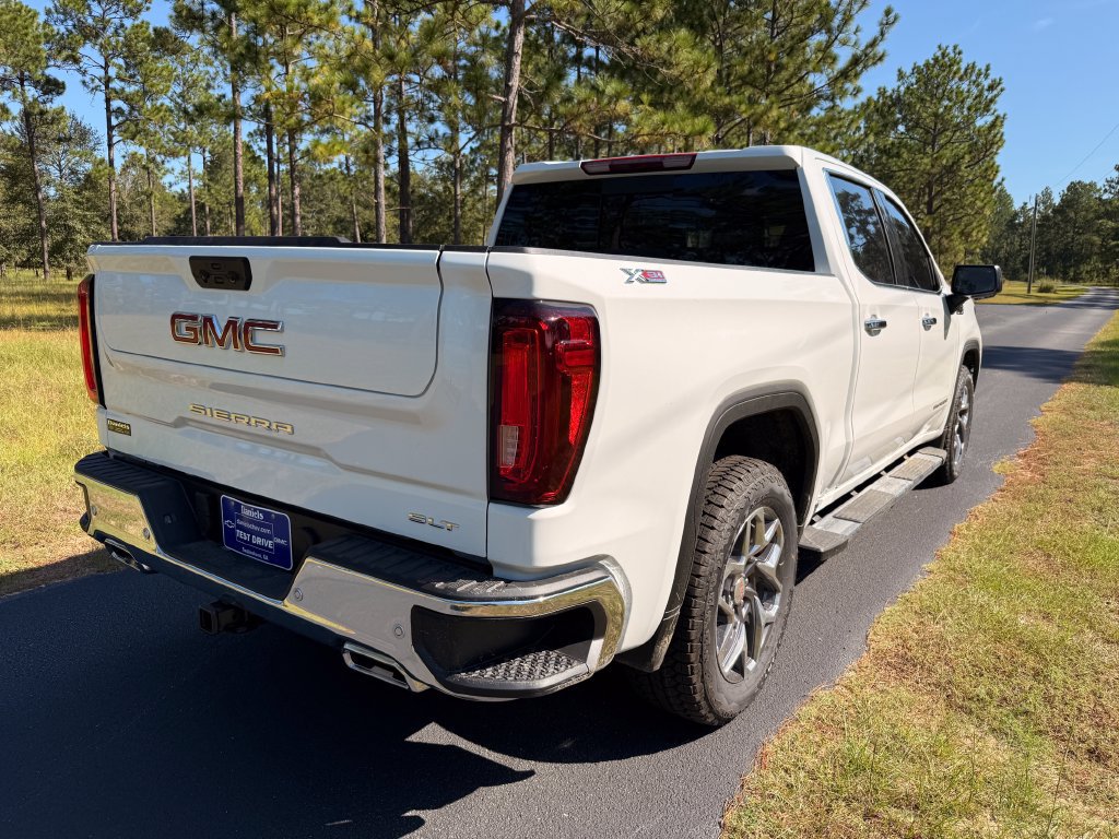 2026 GMC Sierra 1500 SLT - Photo 8