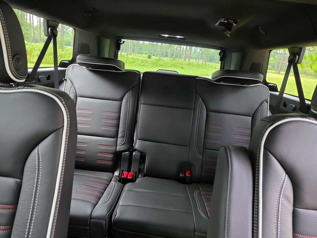 2026 GMC Yukon XL AT4 Ultimate - Photo 21