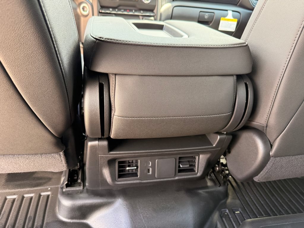 2026 GMC Sierra 2500HD Pro - Photo 25