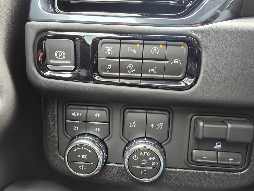2026 GMC Yukon XL AT4 Ultimate - Photo 38