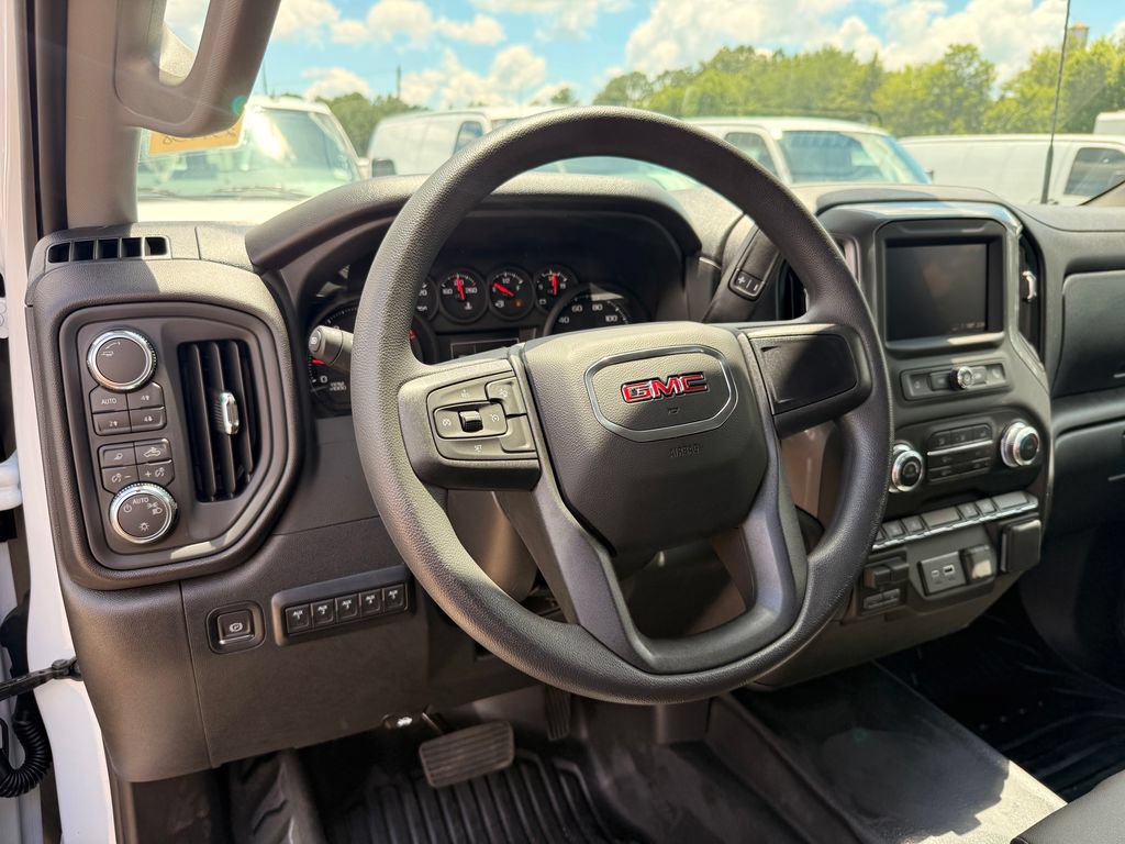 2026 GMC Sierra 3500 Chassis Cab Pro - Photo 15