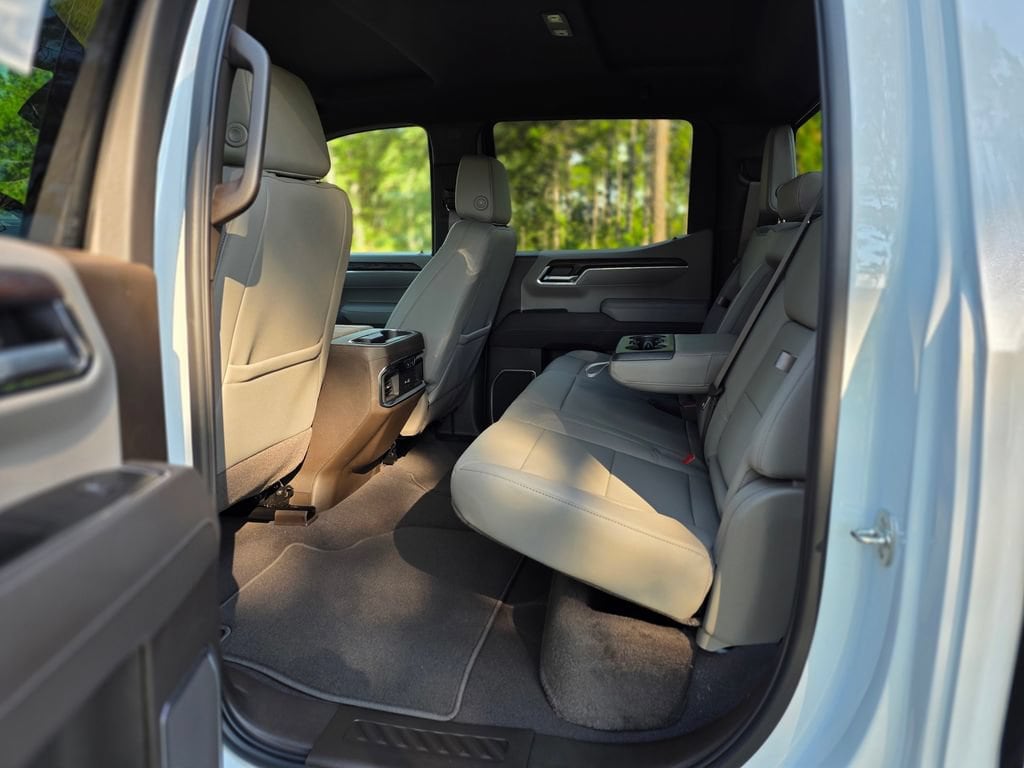 2026 GMC Sierra 1500 SLT - Photo 17