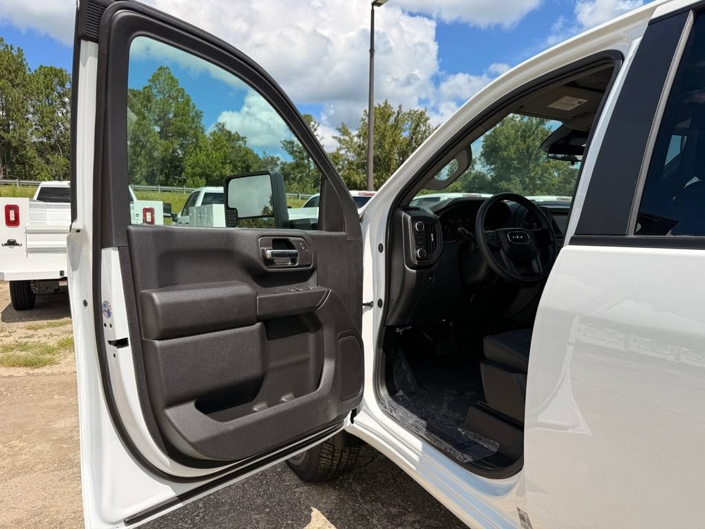 2026 GMC Sierra 2500HD Pro - Photo 11