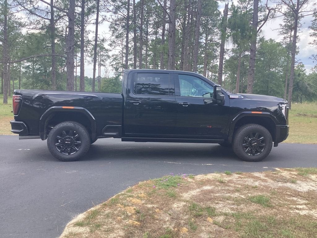 2026 GMC Sierra 2500HD AT4 - Photo 6