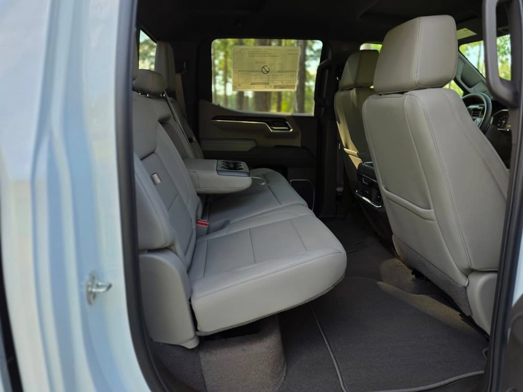 2026 GMC Sierra 1500 SLT - Photo 21