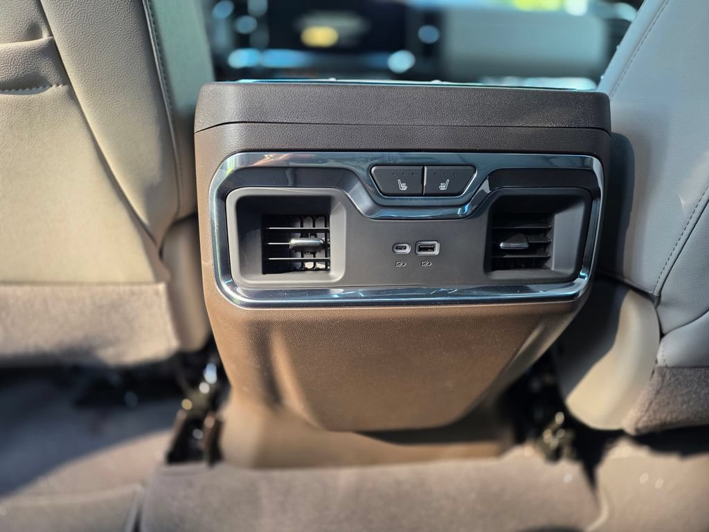 2026 GMC Sierra 1500 SLT - Photo 20