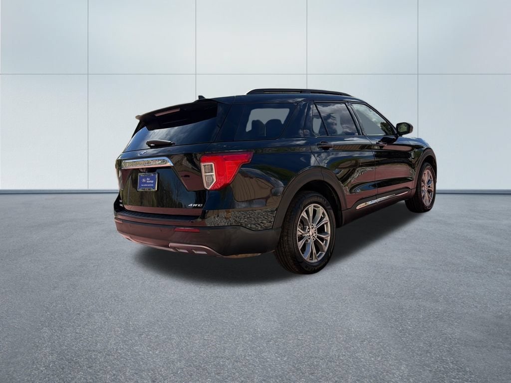 2022 Ford Explorer XLT - Photo 8