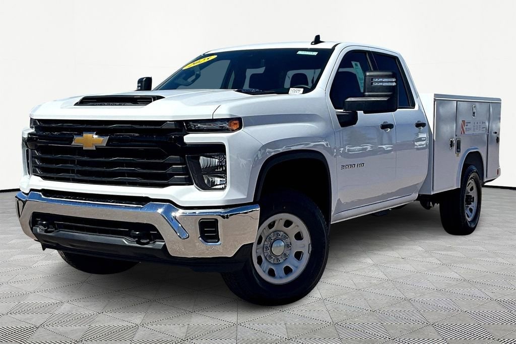 2025 Chevrolet Silverado 3500HD Work Truck's photo