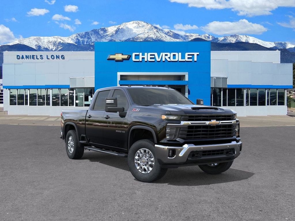 2025 Chevrolet Silverado 3500HD LT's photo