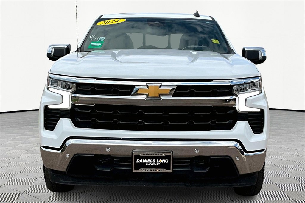 2024 Chevrolet Silverado 1500 LT photo 3