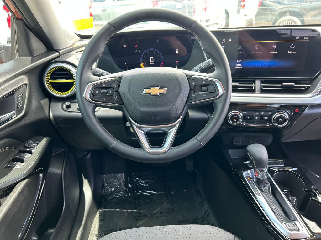 2024 Chevrolet Trax LT - Photo 9