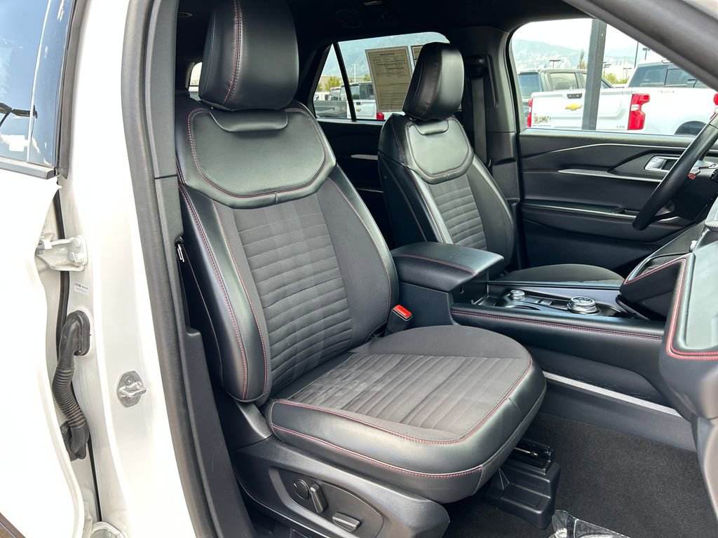 2025 Ford Explorer ST-LINE - Photo 19
