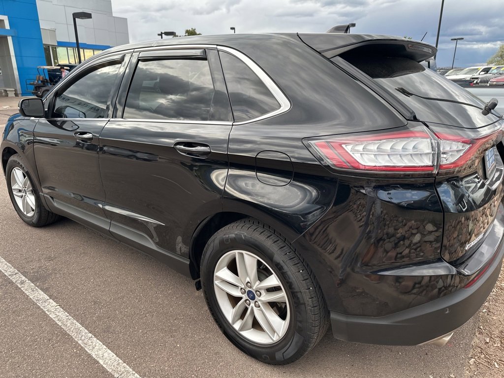 2016 Ford Edge SEL photo 2