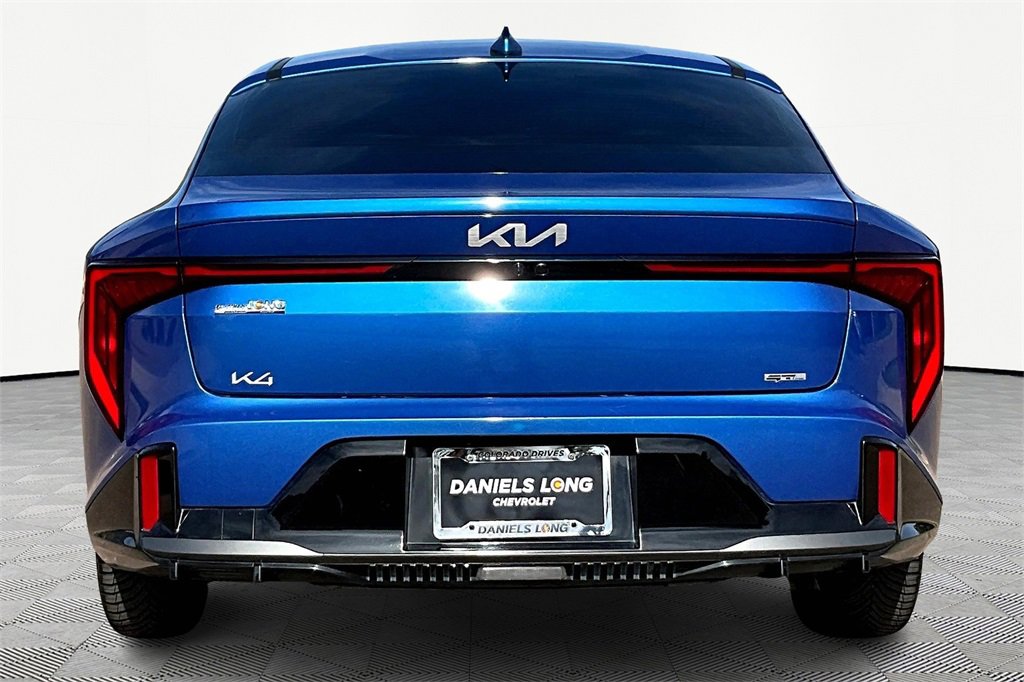 2025 Kia K4 GT-Line photo 4