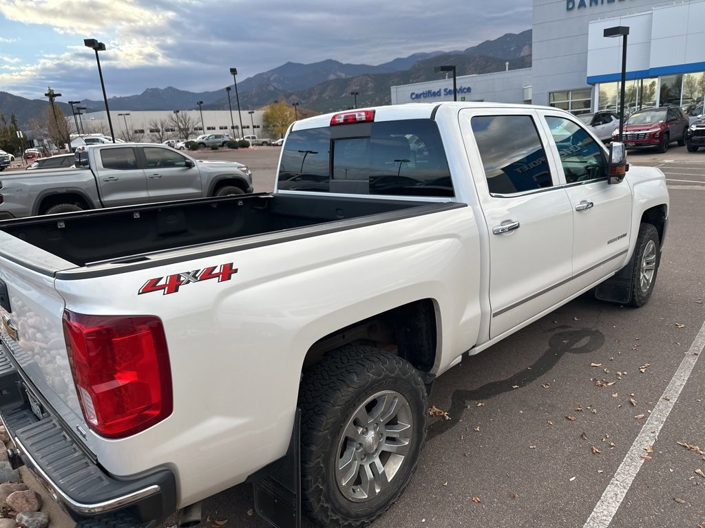 2018 Chevrolet Silverado 1500 LTZ photo 2